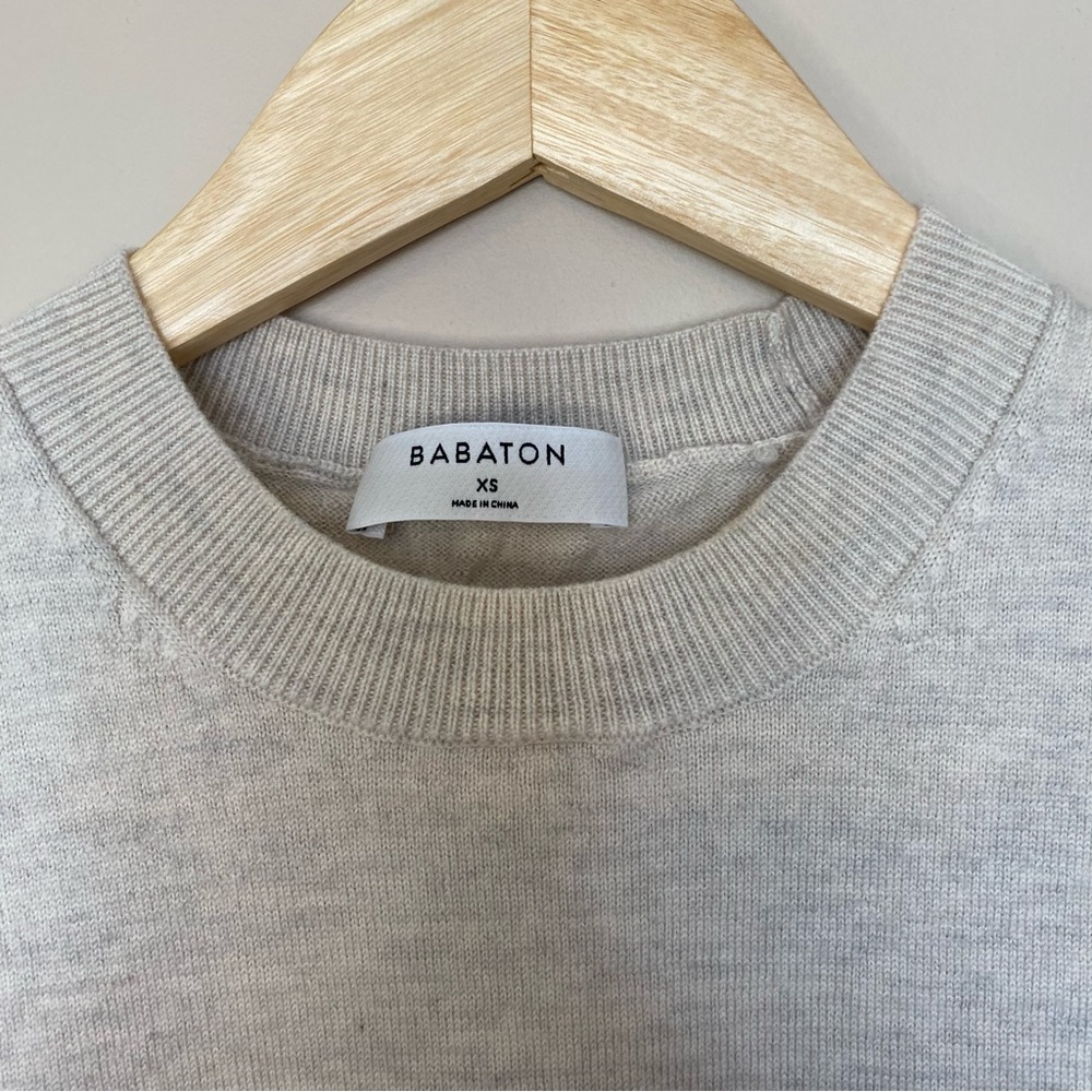 Aritzia Babaton Orta Sweater Vest 100% merino wool size XS - Picture 7 of 12